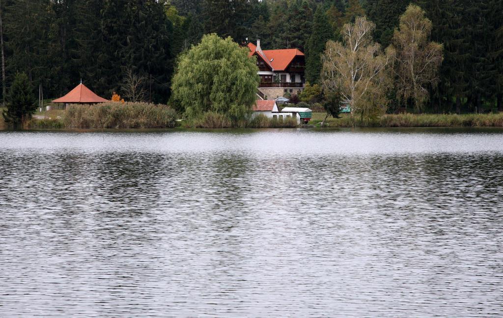 Agneslaki Okoturisztikai Centrum Es Vadaszhaz Nagykanizsa Zewnętrze zdjęcie